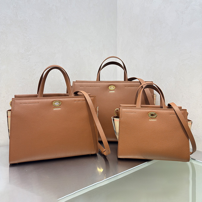 burberry medium cotswolds grained leather check panel tote bag